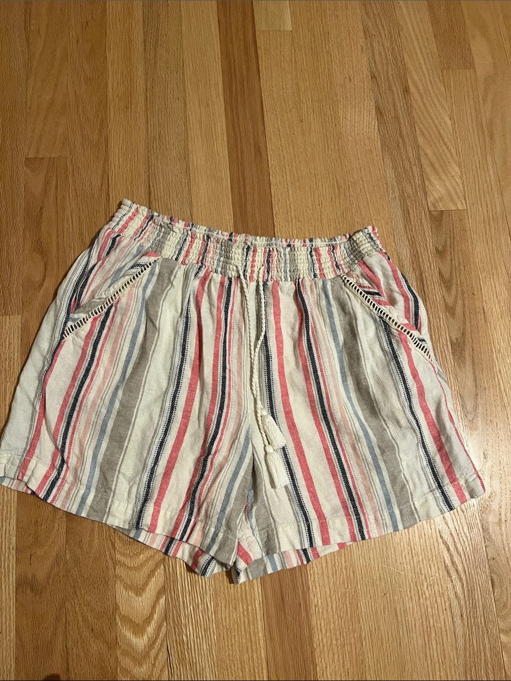 Briggs New York Striped Smocked Waist Drawstring Shorts large
